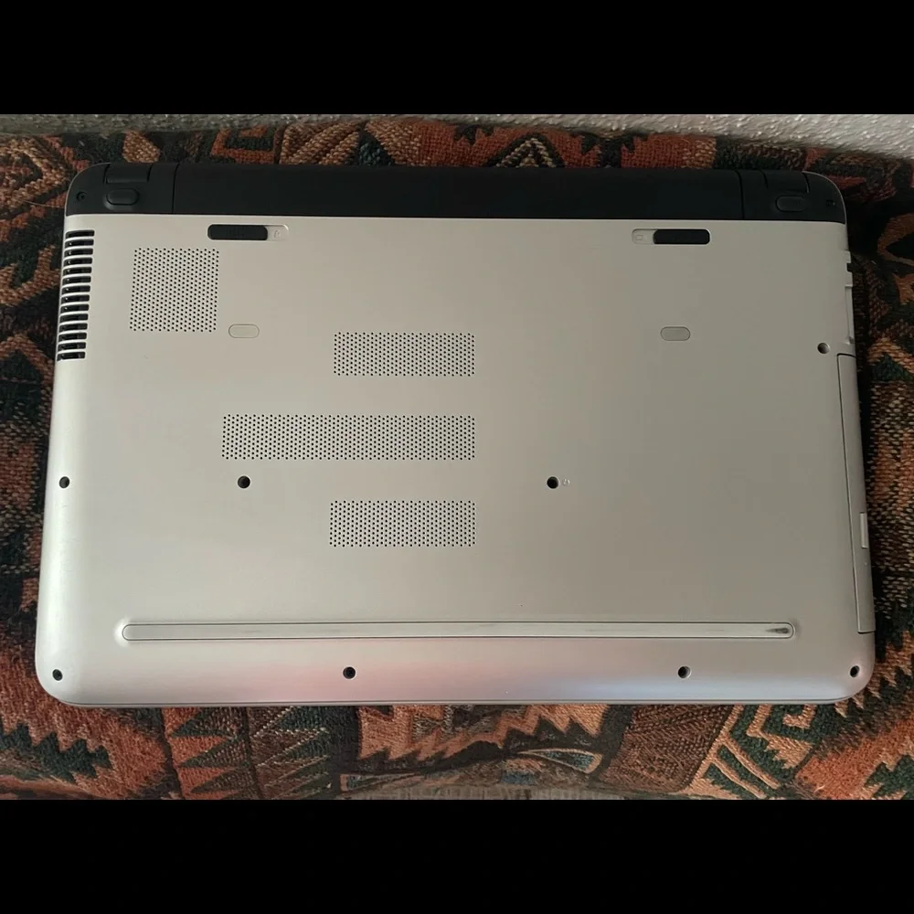 HP Pavilion Notebook intel core i3-excellent condition- lightly used •GREAT DEAL
